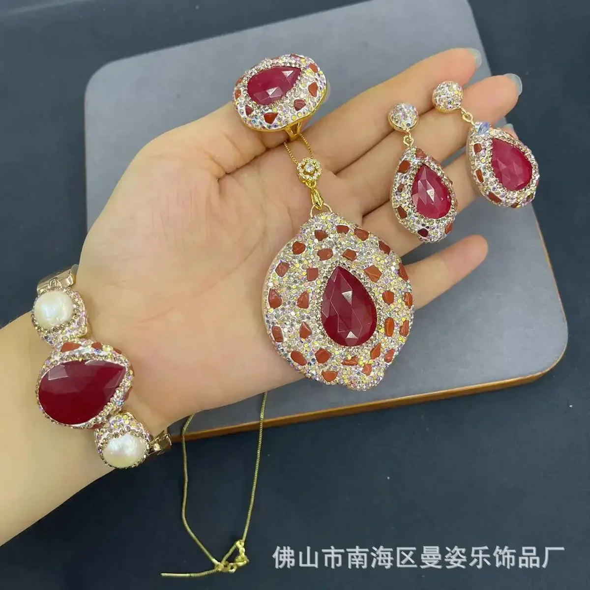 Lucky & Amulet Jewelry